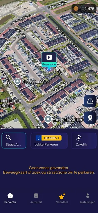 De app in de donkerblauwe privéstand: dezelfde kaart